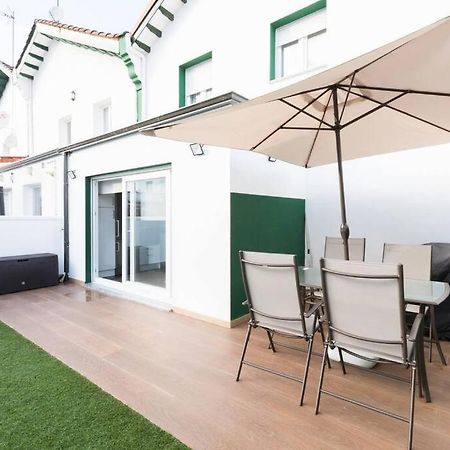 Chalet En La Cuidad- Con Jardin Y Barbacoa Gijón Zewnętrze zdjęcie